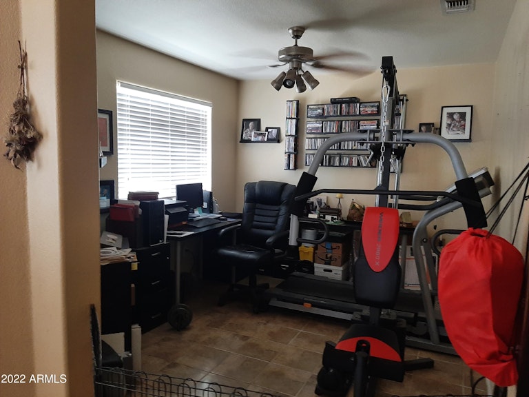 Photo 5 of 12 - 13584 W Canyon Creek Dr, Surprise, AZ 85374