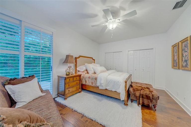 Photo 31 of 54 - 2107 Pinnacle Cir S, Palm Harbor, FL 34684