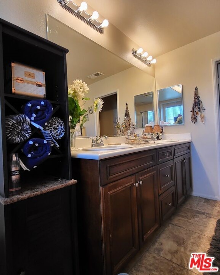 Photo 46 of 53 - 30505 Canyon Hills Rd #2305, Lake Elsinore, CA 92532