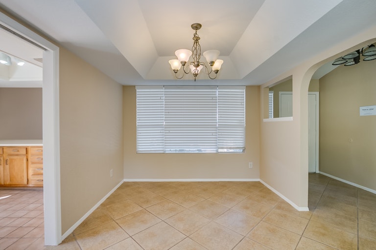 Photo 12 of 28 - 3849 E Tierra Buena Ln, Phoenix, AZ 85032