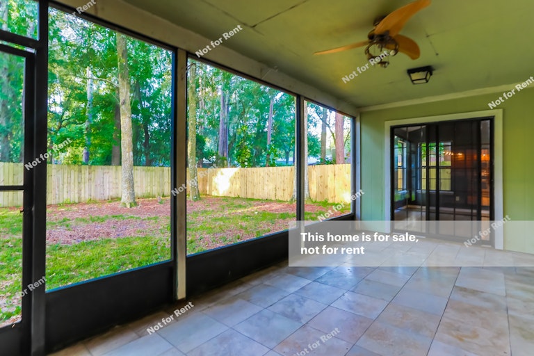 Photo 23 of 27 - 4836 Rustic Woods Dr, Jacksonville, FL 32257