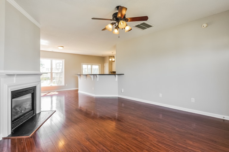 Photo 9 of 25 - 120 N Honey Springs Ave, Fuquay Varina, NC 27526