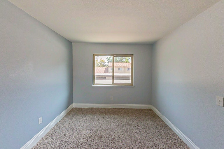 Photo 16 of 27 - 2828 Monroe St, Riverside, CA 92504