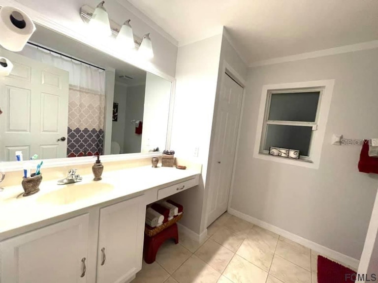 Photo 12 of 40 - 1 Pierce Ln, Palm Coast, FL 32164