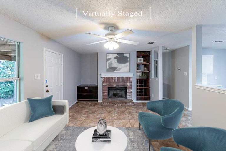 Photo 2 of 34 - 7813 Shoal Bnd, Denton, TX 76210