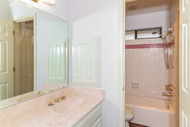 Photo 24 of 25 - 1416 Frenchmans Dr, DeSoto, TX 75115
