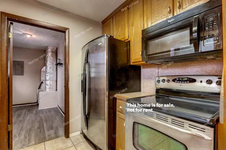 Photo 31 of 43 - 6215 Ogden Rd, Jacksonville, FL 32216