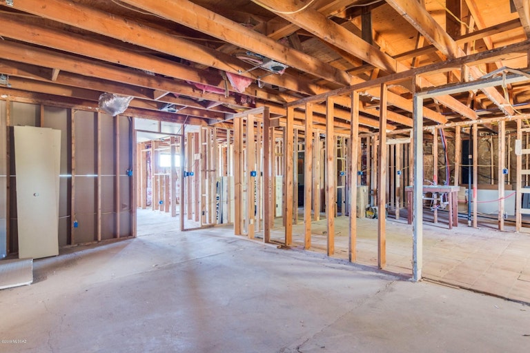 Photo 11 of 35 - 12160 W Cornell Dr, Tucson, AZ 85736