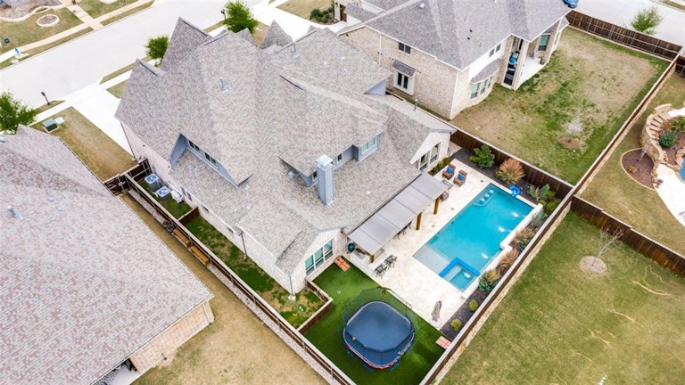 Photo 39 of 40 - 2627 Seabiscuit Rd, Celina, TX 75009
