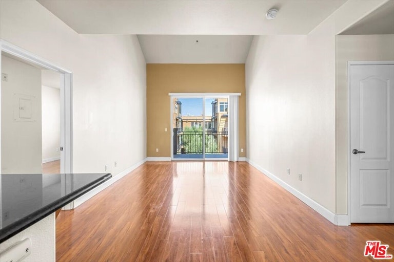 Photo 6 of 20 - 4060 Glencoe Ave #308, Marina Del Rey, CA 90292
