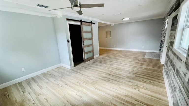 Photo 27 of 35 - 5103 N 30th St, Tampa, FL 33610