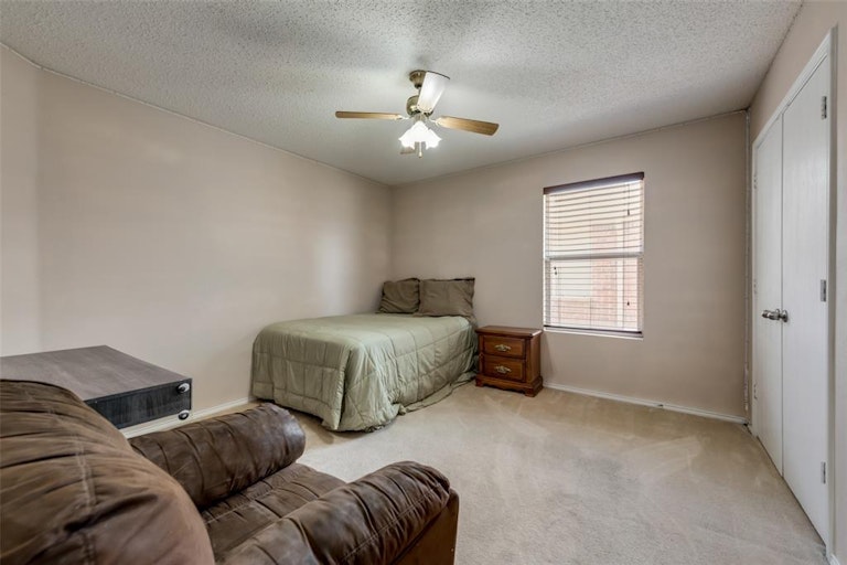 Photo 16 of 27 - 4816 Cedar Crest Dr, McKinney, TX 75070