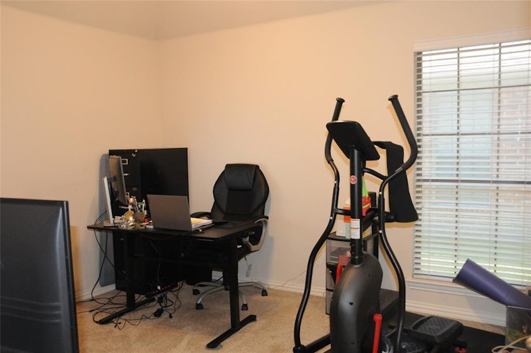 Photo 25 of 33 - 2445 Marble Canyon Dr, Little Elm, TX 75068