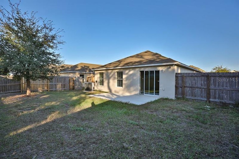 Photo 24 of 25 - 815 Brenton Leaf Dr, Ruskin, FL 33570