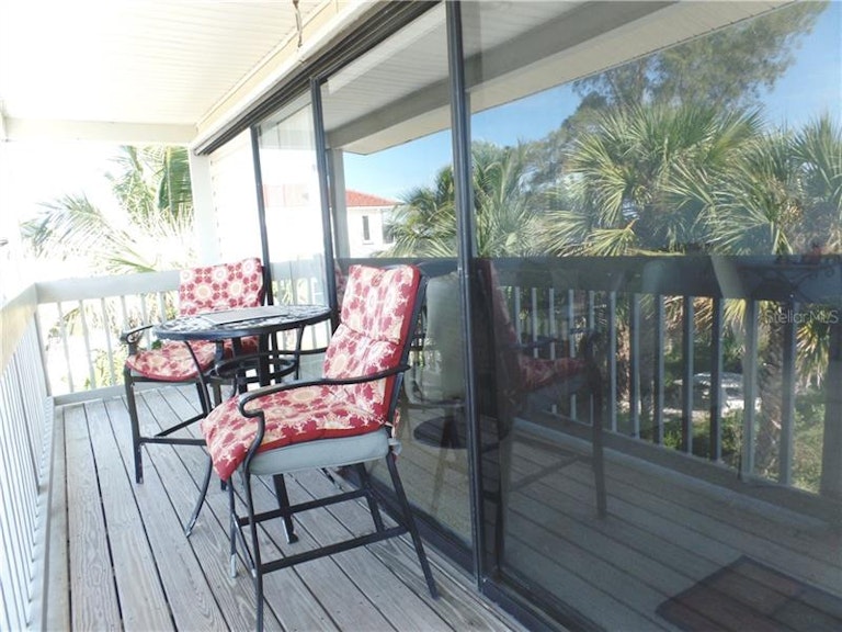 Photo 14 of 24 - 217 Casey Key Rd, Nokomis, FL 34275