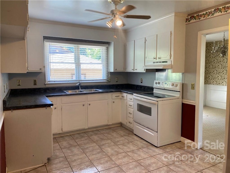 Photo 6 of 16 - 5926 McNair Rd, Charlotte, NC 28212