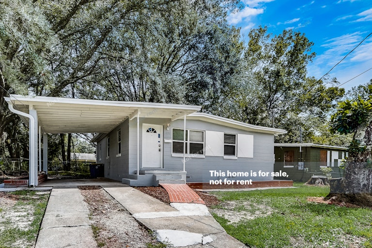Photo 10 of 29 - 4030 Lockhart Dr N, Jacksonville, FL 32209