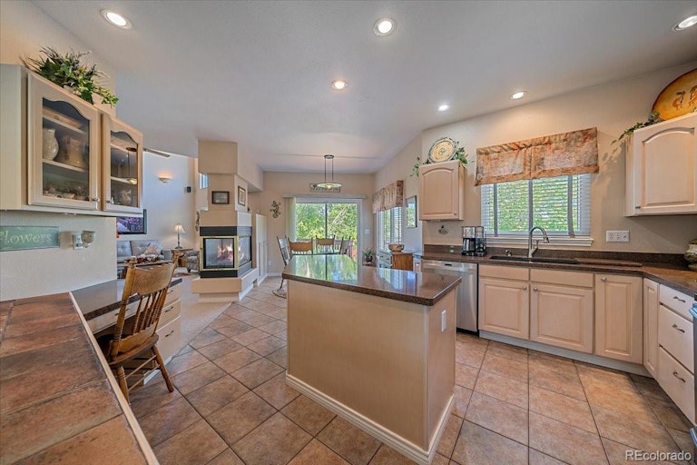 Photo 11 of 39 - 11641 W 83rd Pl, Arvada, CO 80005