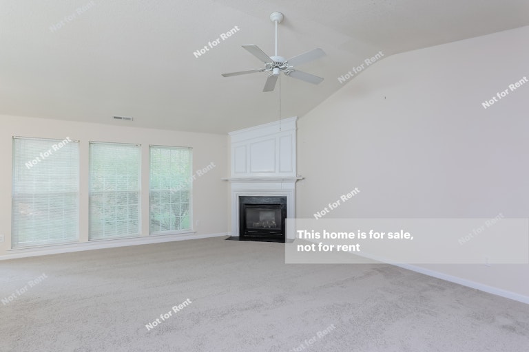 Photo 5 of 27 - 201 Kinship Ln, Apex, NC 27502