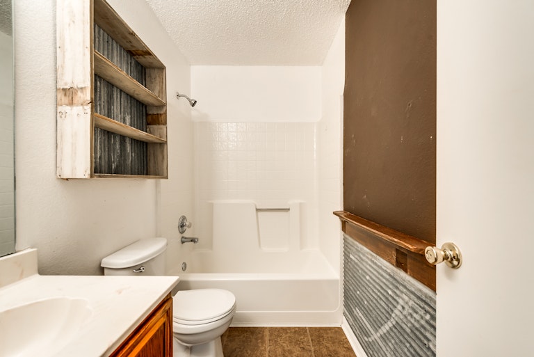 Photo 27 of 29 - 2736 Hidden Springs Dr, Mesquite, TX 75181