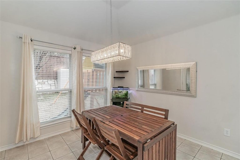 Photo 19 of 32 - 7816 Riverwalk Trl, McKinney, TX 75070