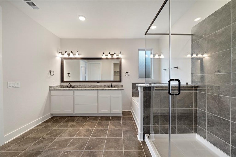 Photo 20 of 35 - 1610 Sequoia Run Dr, Rosharon, TX 77583