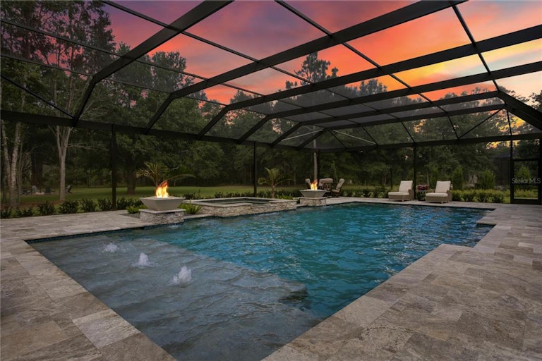 Photo 5 of 77 - 17005 Midas Ln, Lutz, FL 33549