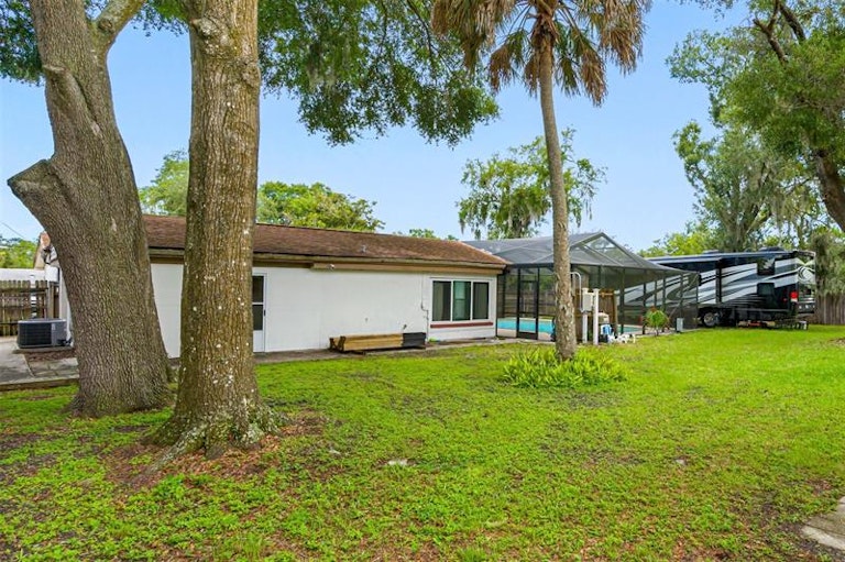 Photo 10 of 13 - 6067 Oak Ridge Ave, New Port Richey, FL 34653