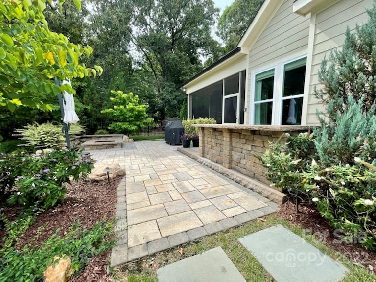 Photo 44 of 48 - 509 Lacebark Elm Ct, Matthews, NC 28104