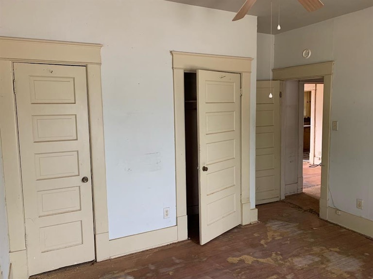 Photo 8 of 16 - 1734 Arizona Ave, Dallas, TX 75216