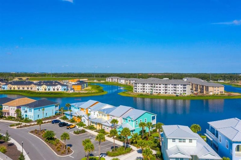 Photo 31 of 34 - 8117 SE Surf St #8117, Kissimmee, FL 34747