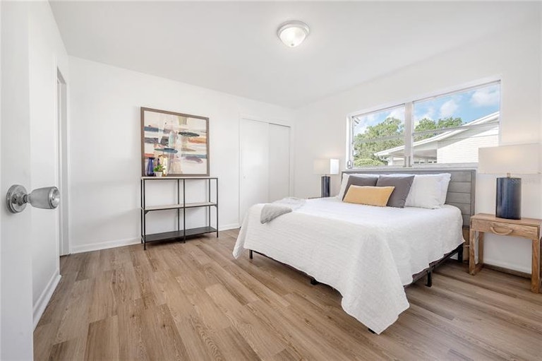 Photo 31 of 42 - 2503 Thornbrook Pl, Tampa, FL 33618