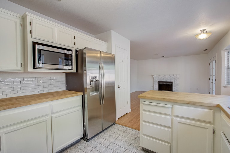 Photo 22 of 36 - 1708 Branchwood Cir, Modesto, CA 95355