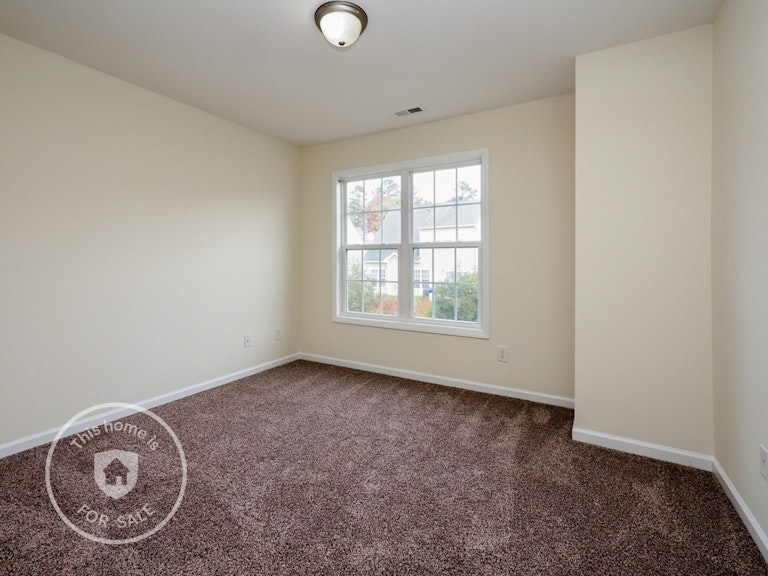 Photo 22 of 26 - 8108 Rolling Glenn Dr, Raleigh, NC 27616
