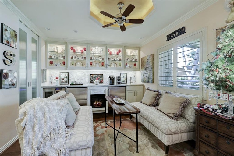 Photo 14 of 36 - 1518 Pine Chase Dr, Houston, TX 77055