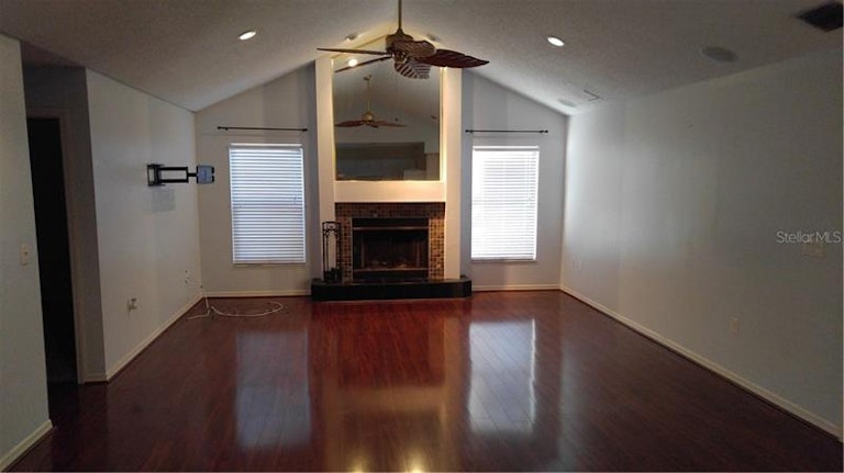 Photo 7 of 24 - 1516 Robin Hoods Trl, Lakeland, FL 33809