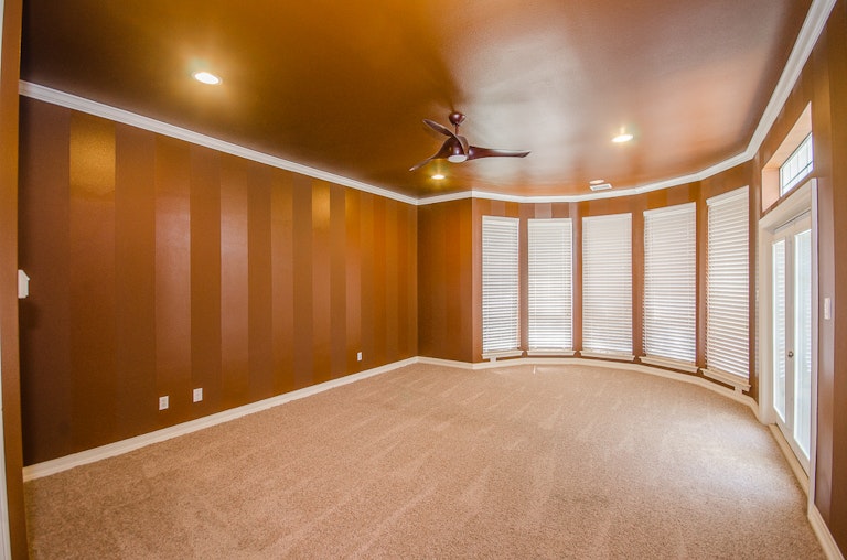 Photo 37 of 43 - 2206 Club Creek Cir, Garland, TX 75043