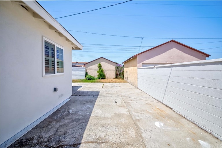 Photo 26 of 26 - 2107 W Porter Ave, Fullerton, CA 92833