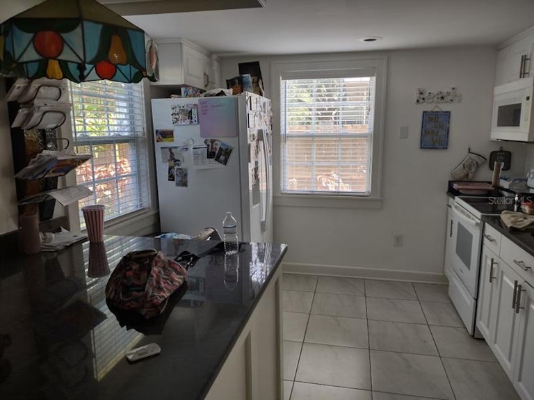 Photo 20 of 56 - 2256 Burlington Ave N, Saint Petersburg, FL 33713