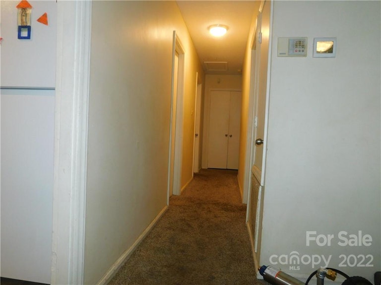 Photo 8 of 20 - 5731 Lawnmeadow Dr, Charlotte, NC 28216