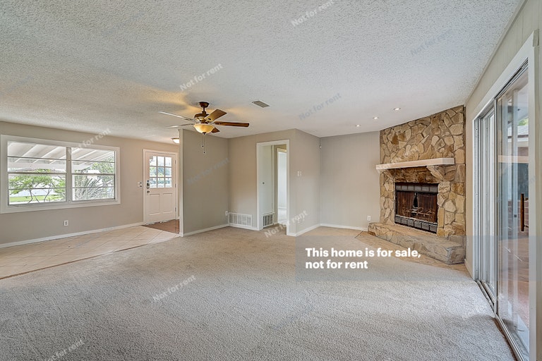 Photo 32 of 44 - 574 Valbon St, Orange Park, FL 32073