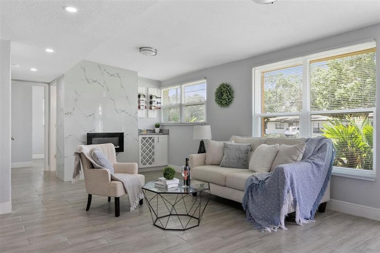 Photo 15 of 36 - 4008 W Bay Ave, Tampa, FL 33616