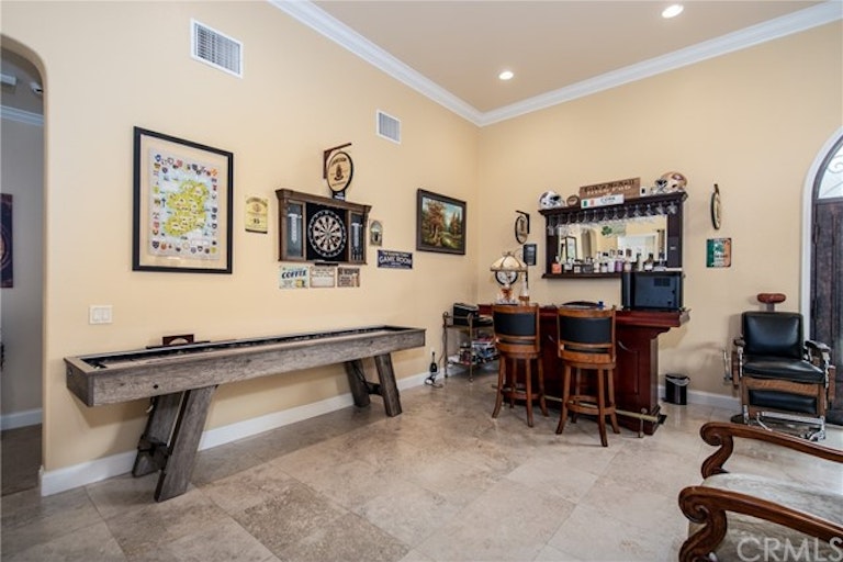Photo 16 of 48 - 34722 Simi Dr, Yucaipa, CA 92399