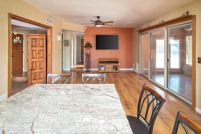 Photo 9 of 31 - 2515 N Rising Star Trl, Tucson, AZ 85745