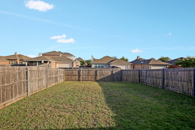 Photo 25 of 26 - 1323 Kentucky Ave, Lancaster, TX 75134