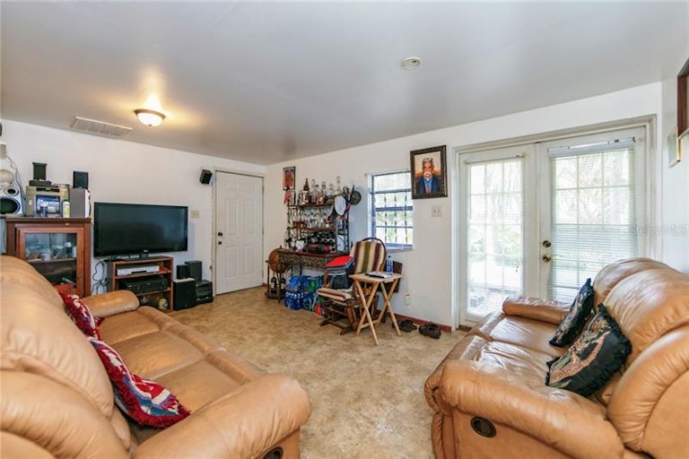 Photo 14 of 25 - 4800 Lake Lowery Rd, Haines City, FL 33844