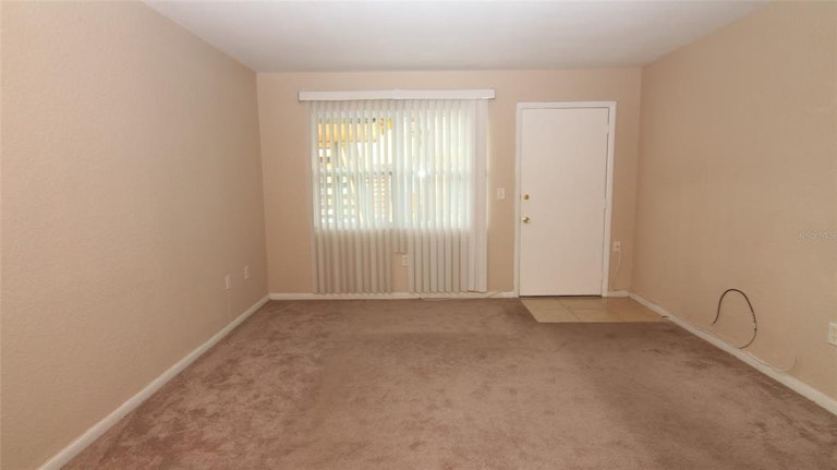 Photo 3 of 23 - 742 Ridenhour Cir #742, Orlando, FL 32809