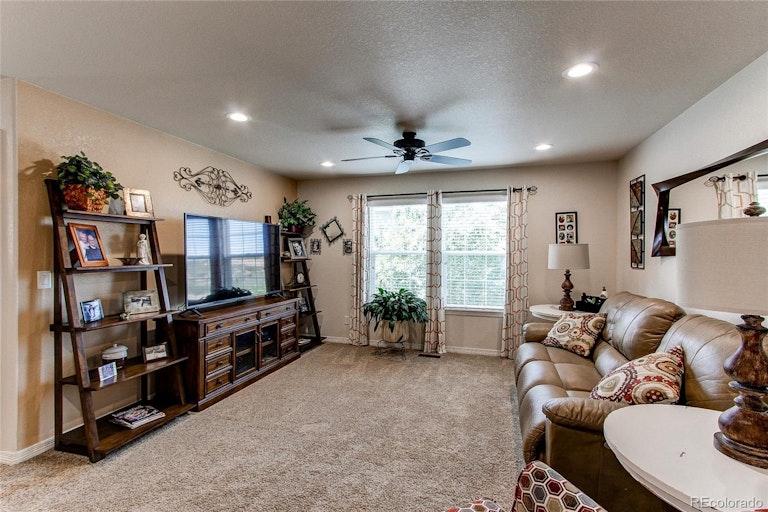 Photo 19 of 39 - 3443 Wingtip Way, Castle Rock, CO 80108