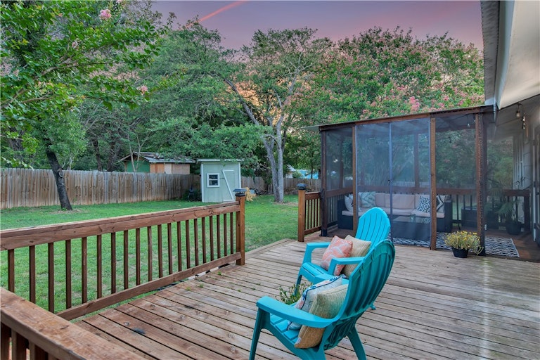 Photo 30 of 40 - 305 Flint Ridge St, Bastrop, TX 78602