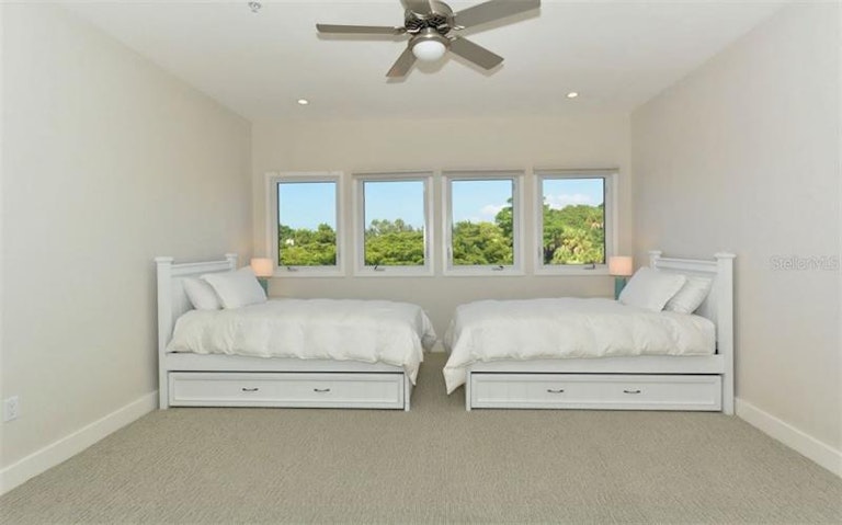 Photo 19 of 25 - 2204 Harbour Court Dr, Longboat Key, FL 34228